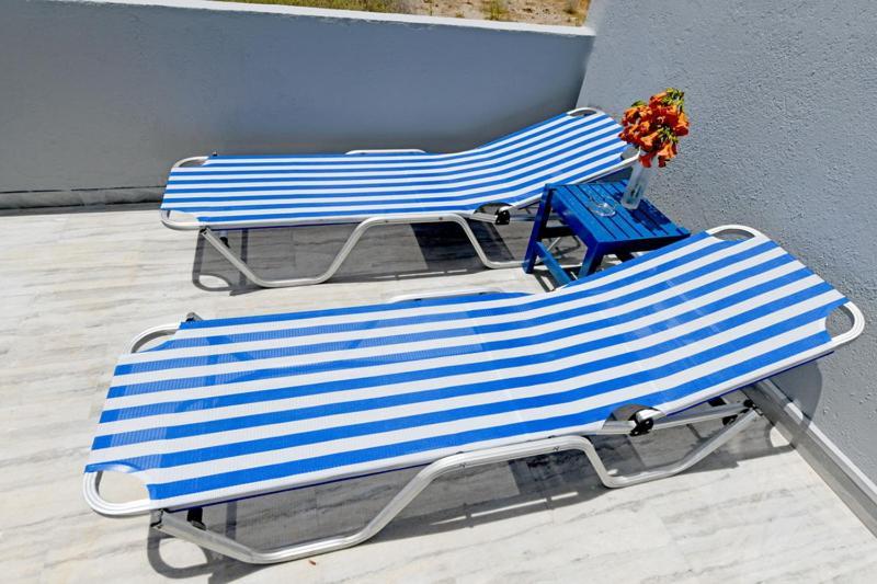 Lunar Santorini Hotel Perissa  Ngoại thất bức ảnh