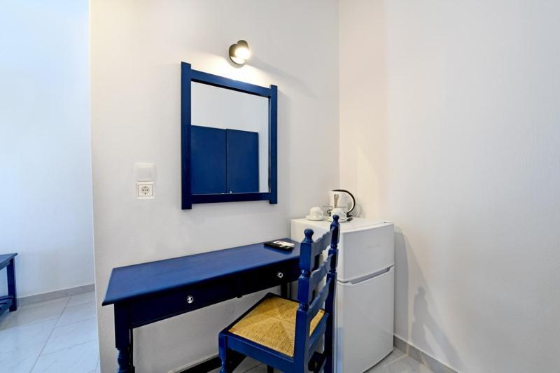 Lunar Santorini Hotel Perissa  Ngoại thất bức ảnh