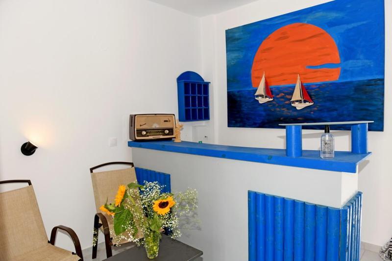 Lunar Santorini Hotel Perissa  Ngoại thất bức ảnh