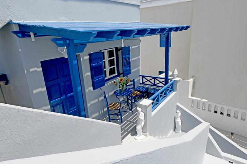 Lunar Santorini Hotel Perissa  Ngoại thất bức ảnh