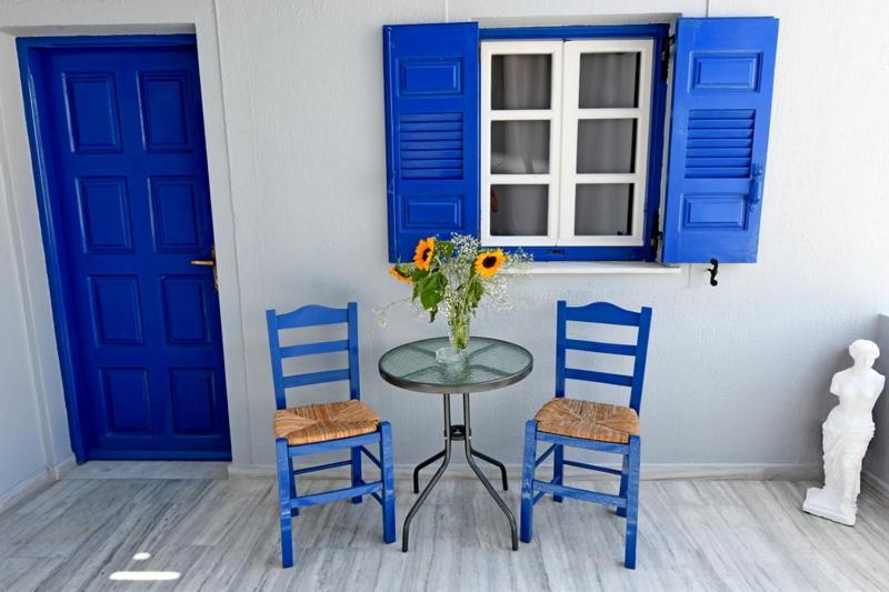 Lunar Santorini Hotel Perissa  Ngoại thất bức ảnh